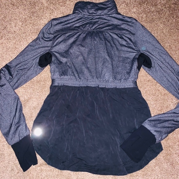 Lululemon Reversible Jacket - Picture 3 of 6